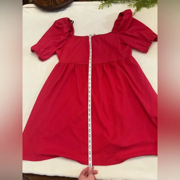 Primark | Elegant Puff Sleeve Dress - Picture 7 of 7